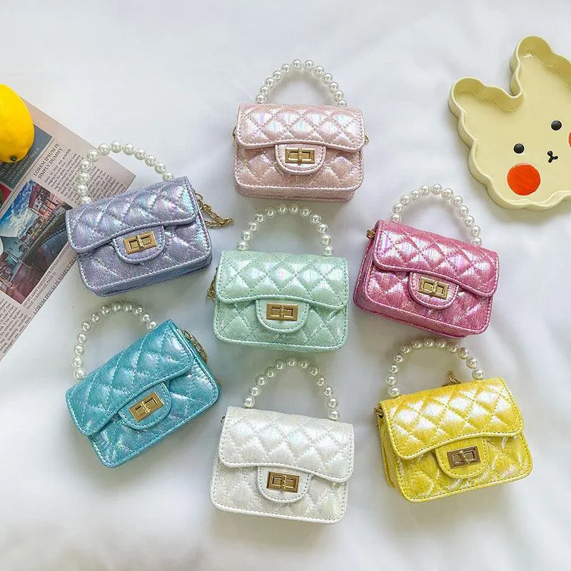 Dreamy Pearl Handbag